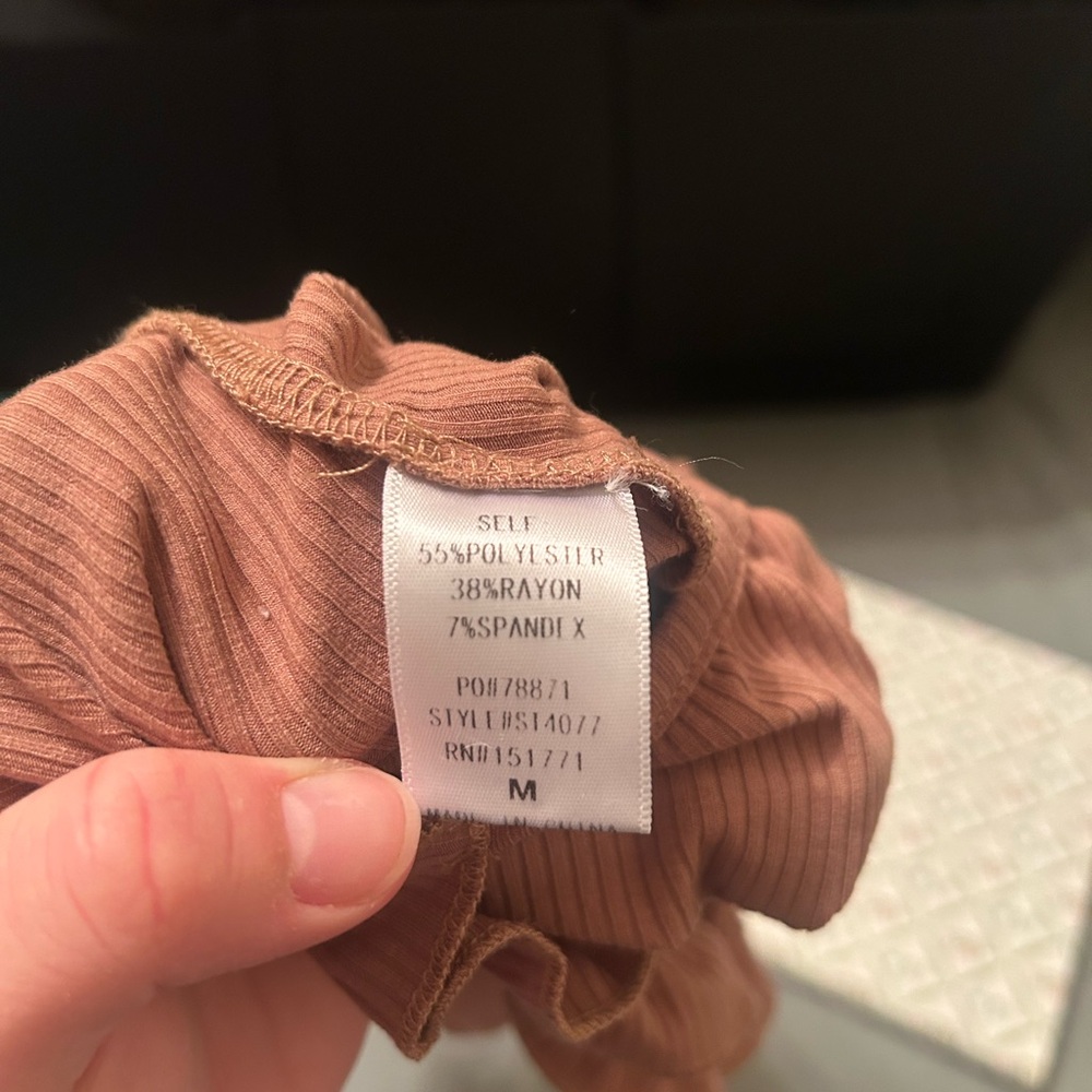 Brown Ribbed Bodysuit - Picture 4 of 4